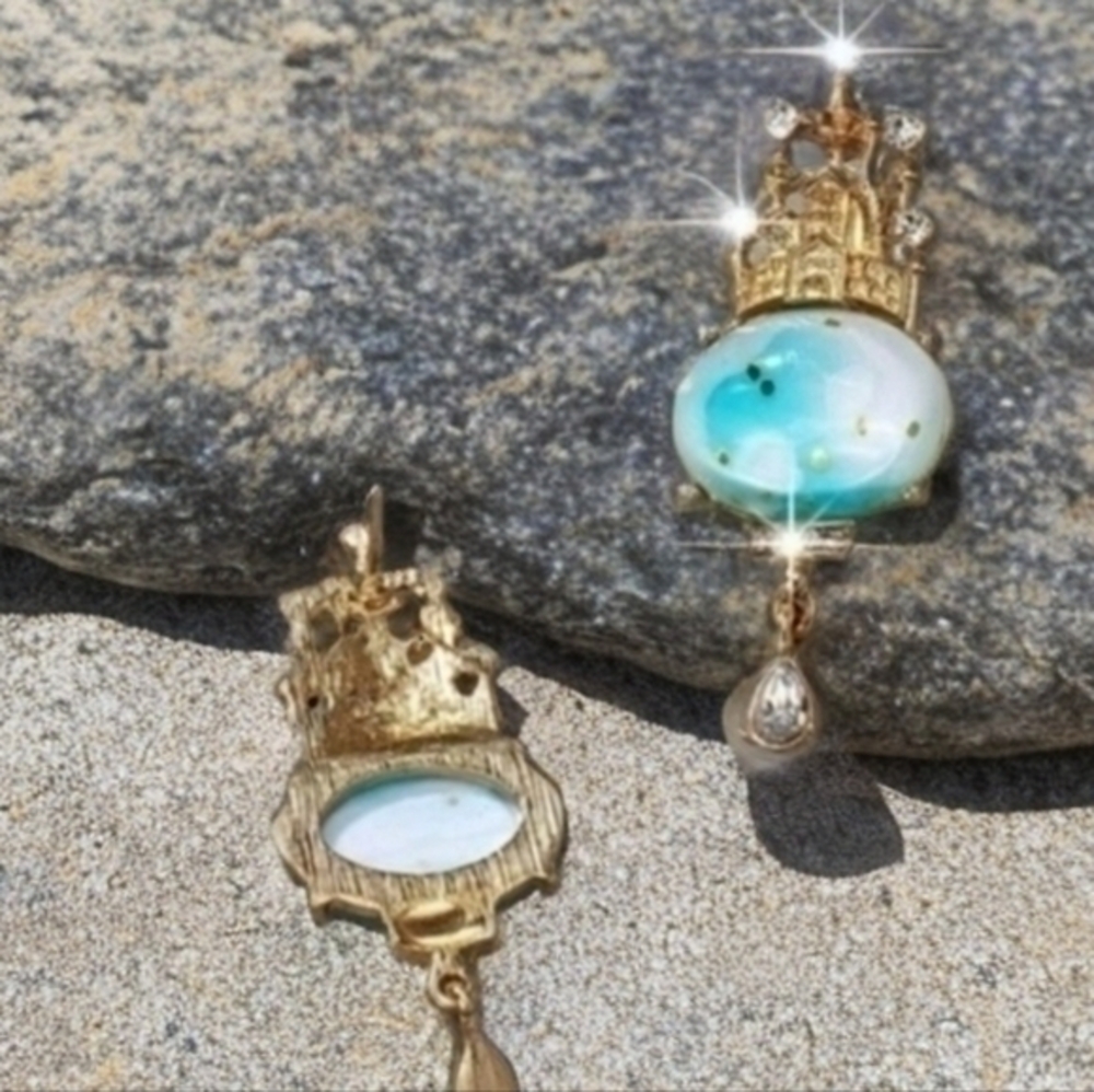 MODCLOTH DISNEY ONCE UPON A DREAM FAIRYTALE CASTLE EARRINGS 1 - Picture 2 of 4